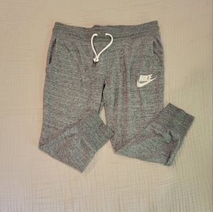 NIKE Heather Gray Cropped Joggers